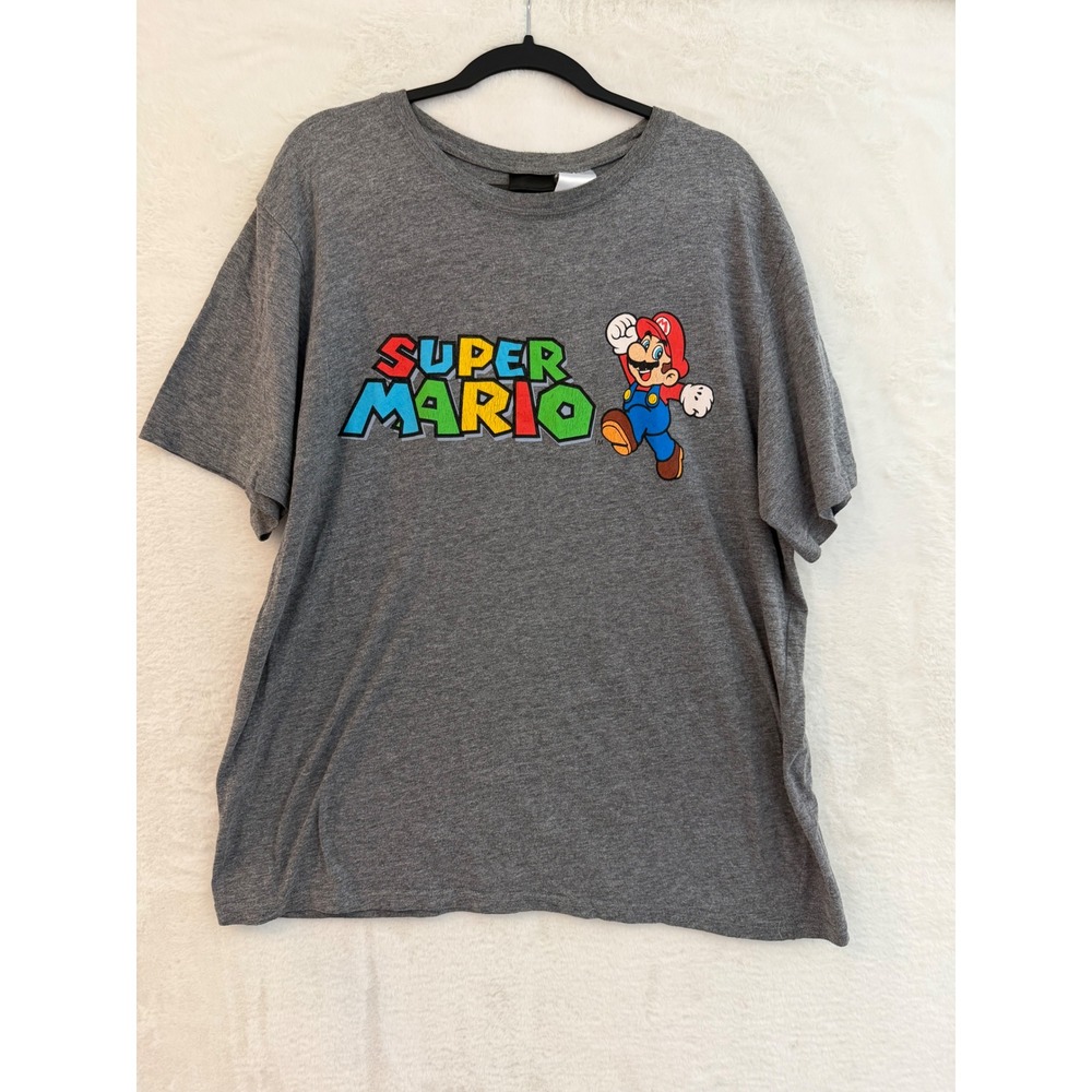 Nintendo Super Mario Graphic T-Shirt Mens XL Gray Short Sleeve Crew Neck Tee